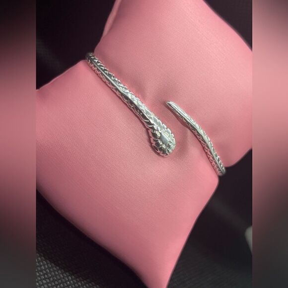 Silver Serpents Snake Bracelet-Bold and Elegant - Picture 9 of 13